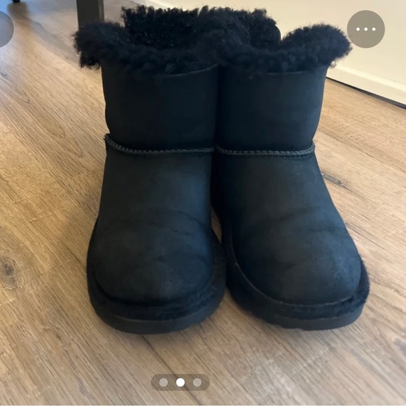 UGG mini Bailey bow II size 12 - Picture 2 of 3